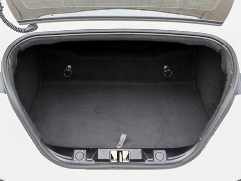 Certified 2023 Ferrari Roma image 18