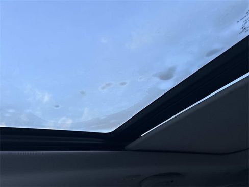 Used 2022 Jeep Grand Cherokee Overland image 26