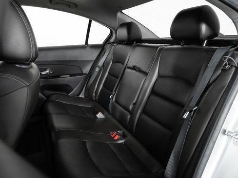 Used 2012 Chevrolet Cruze LT w/ RS Package image 17