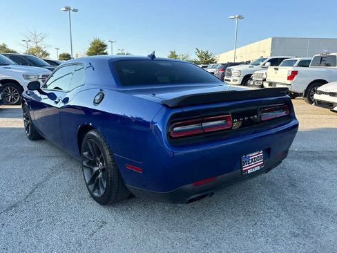 Used 2022 Dodge Challenger R/T Scat Pack RWD image 3