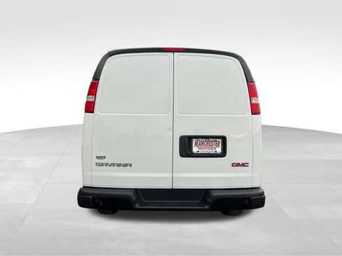 Used 2023 GMC Savana 2500 w/ Driver Convenience Package image 6
