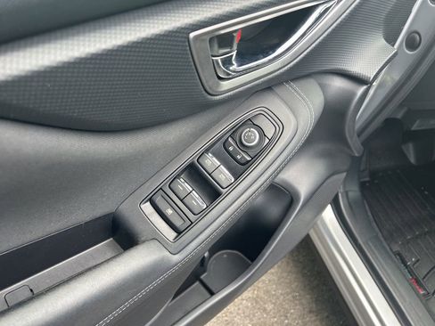 Used 2019 Subaru Forester Premium AWD/4WD image 10