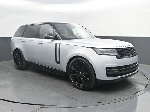 Used 2024 Land Rover Range Rover SE AWD/4WD image 9
