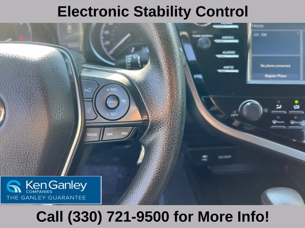 Used 2018 Toyota Camry LE FWD image 29