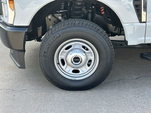 New 2026 Ford F250 XL AWD/4WD image 3