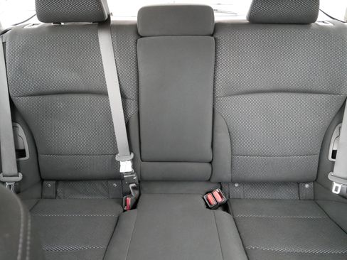 Used 2019 Subaru Outback 2.5i Premium image 13