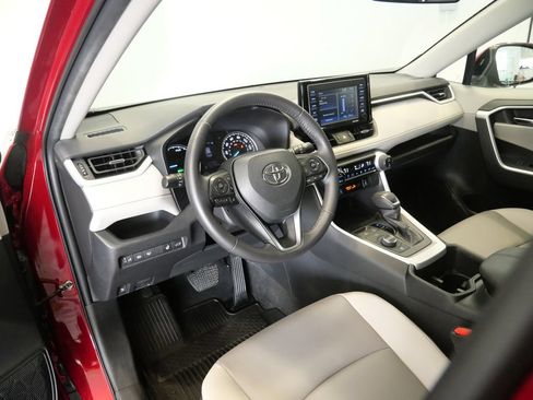 Used 2022 Toyota RAV4 XLE Premium AWD/4WD image 13