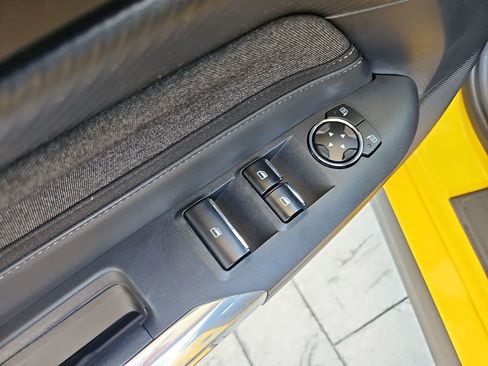 Used 2024 Ford Mustang Convertible image 31