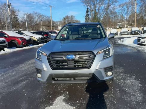 Certified 2023 Subaru Forester Limited image 3