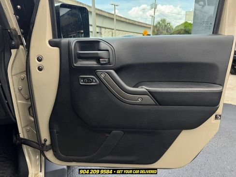 Used 2017 Jeep Wrangler Unlimited Sport AWD/4WD image 34
