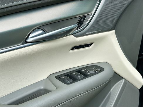 Used 2022 Cadillac XT5 Premium Luxury w/ Technology Package image 18