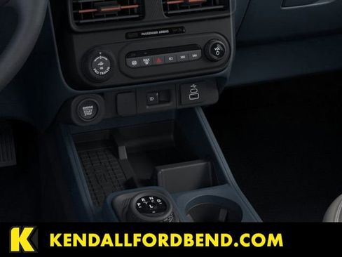 Used 2025 Ford Maverick Lariat w/ 4K Tow Package image 16