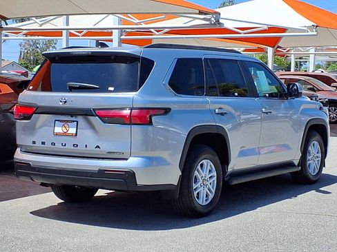 Certified 2025 Toyota Sequoia SR5 AWD/4WD image 4