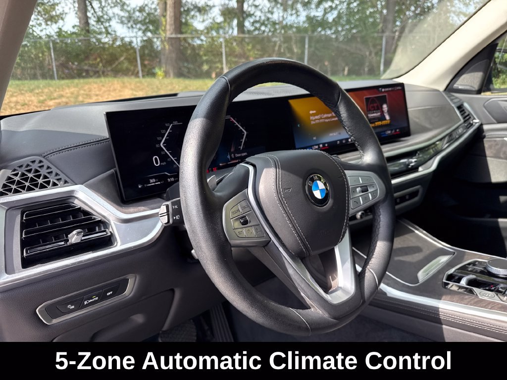 Used 2025 BMW X7 xDrive40i AWD/4WD image 15