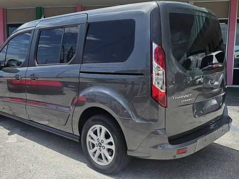 Used 2023 Ford Transit Connect XLT FWD image 4