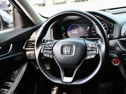 Used 2022 Honda Accord Touring image 19