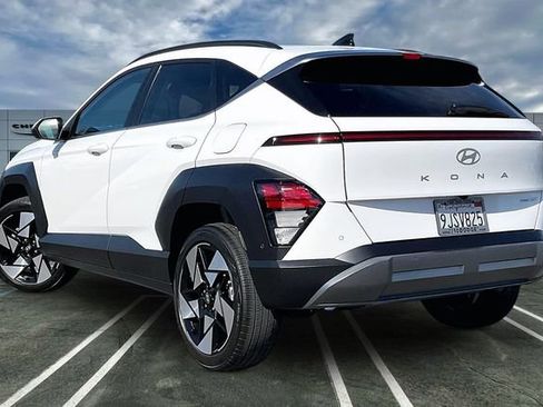 Used 2024 Hyundai Kona Limited image 10