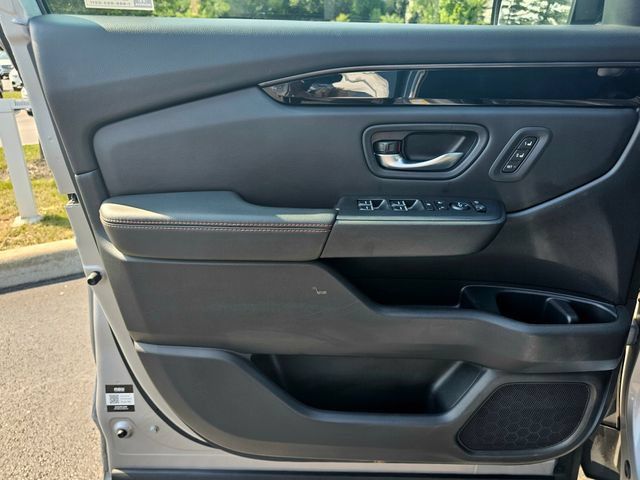 Used 2024 Honda Pilot TrailSport image 22