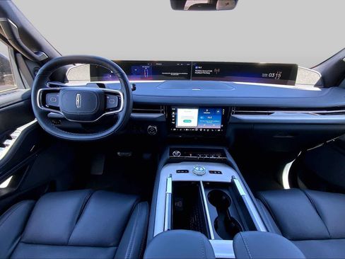 New 2026 Lincoln Navigator L Reserve w/ Jet Appearance Package AWD/4WD image 5