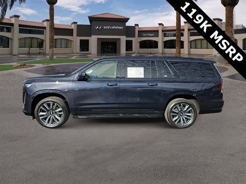 Used 2024 Cadillac Escalade ESV Sport Platinum image 5