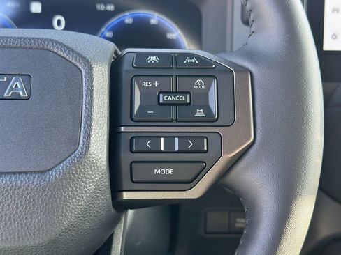 Used 2025 Toyota Land Cruiser image 29