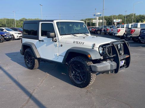 Used 2016 Jeep Wrangler Sport AWD/4WD image 7