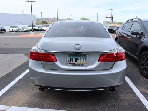 Used 2015 Honda Accord EX-L image 4