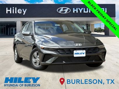 New 2025 Hyundai Elantra SE