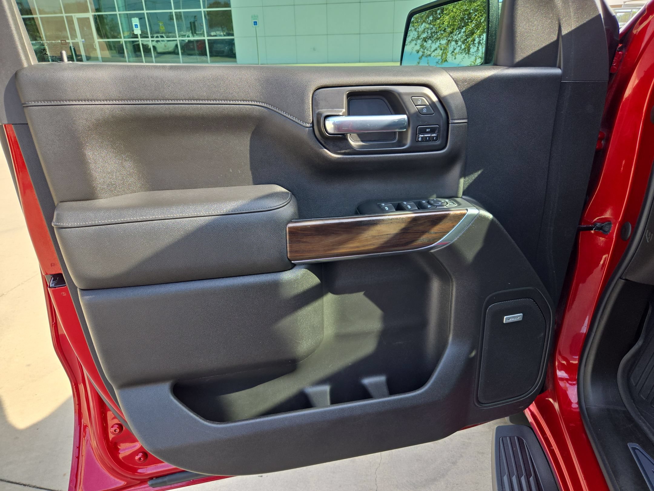 Certified 2022 GMC Sierra 1500 SLT RWD image 11