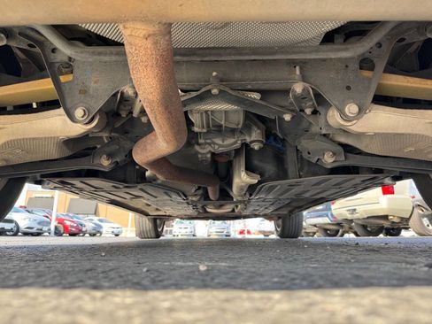 Used 2017 Volvo XC90 T6 Momentum w/ Vision Package image 14