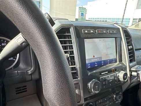 Used 2020 Ford F250 XLT w/ XLT Premium Package AWD/4WD image 3