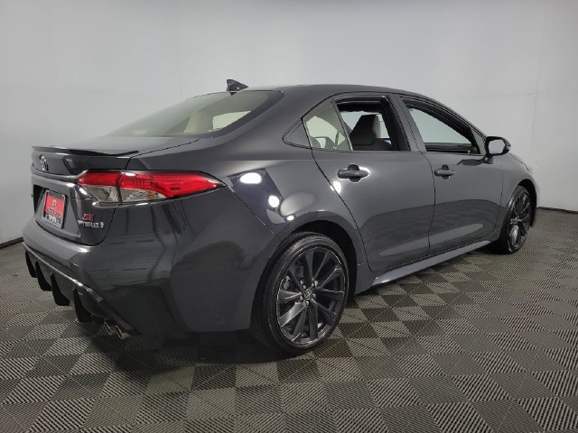 Used 2024 Toyota Corolla SE w/ SE Package FWD image 8