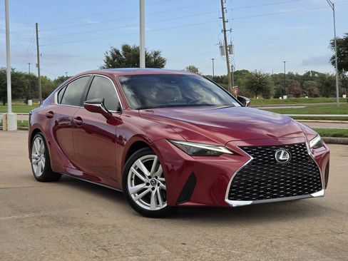 Used 2024 Lexus IS 300 w/ Comfort Package RWD image 2