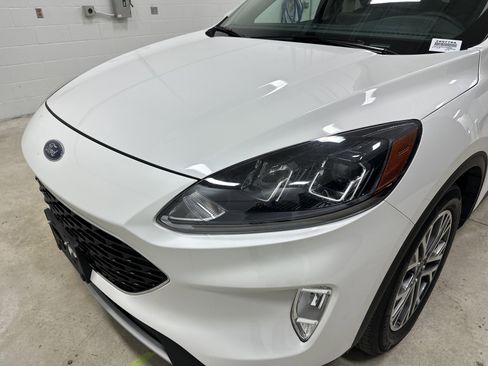 Used 2020 Ford Escape SEL image 6