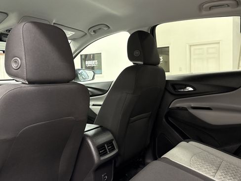 Used 2024 Chevrolet Equinox LS w/ LS Convenience Package image 16