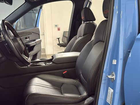 Used 2023 Honda Pilot TrailSport image 12