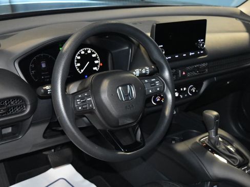 Used 2024 Honda HR-V LX image 2