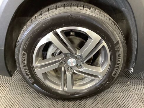 Used 2021 GMC Terrain SLT AWD/4WD image 3