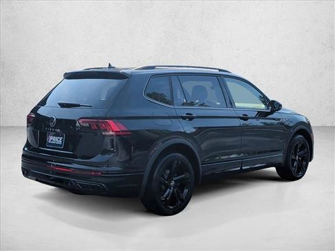 Used 2024 Volkswagen Tiguan SE R-Line FWD image 5
