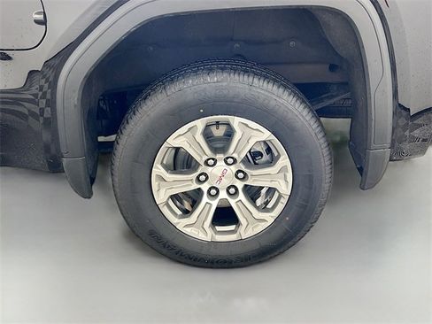 Used 2025 GMC Sierra 1500 SLT image 36