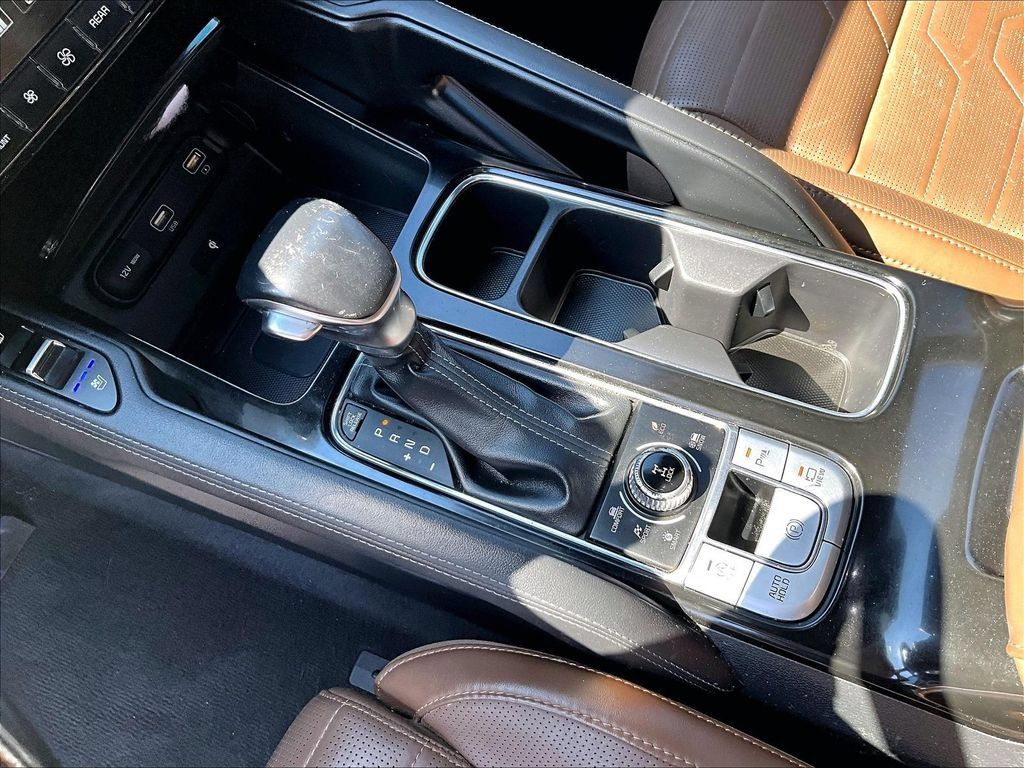 Used 2022 Kia Telluride SX w/ SX Prestige Package AWD/4WD image 16