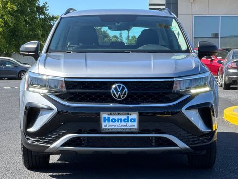 Used 2022 Volkswagen Taos S FWD image 6