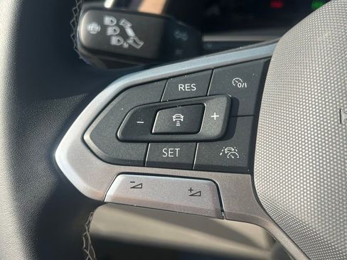 New 2026 Volkswagen Atlas SE FWD image 21
