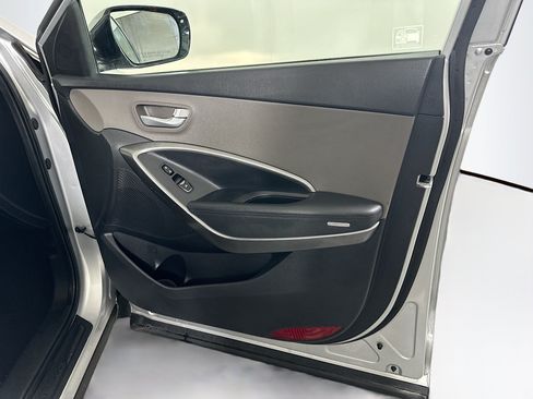 Used 2017 Hyundai Santa Fe Sport FWD image 29