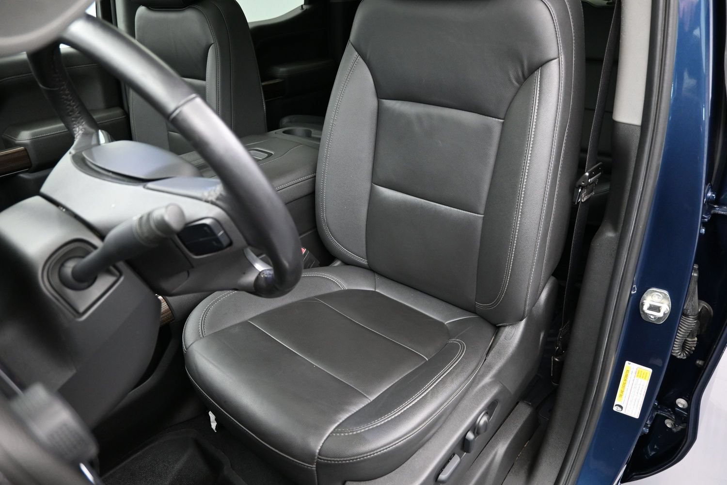 Used 2022 Chevrolet Silverado 1500 LT Trail Boss w/ Convenience Package II AWD/4WD image 21