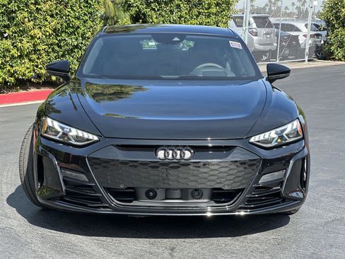 Used 2022 Audi e-tron GT Premium Plus image 6