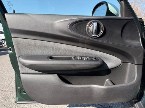 Used 2016 MINI Cooper Clubman image 13