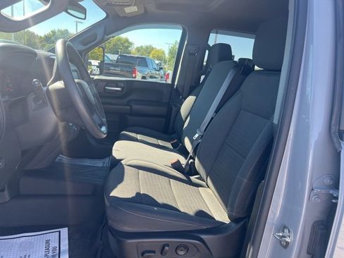 Used 2024 Chevrolet Silverado 2500 Custom w/ Custom Value Package image 22