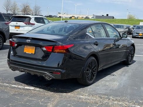 New 2026 Nissan Altima 2.5 SV FWD image 3
