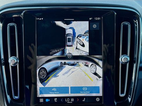 Used 2024 Volvo XC40 Recharge Plus w/ Protection Package Premier image 12